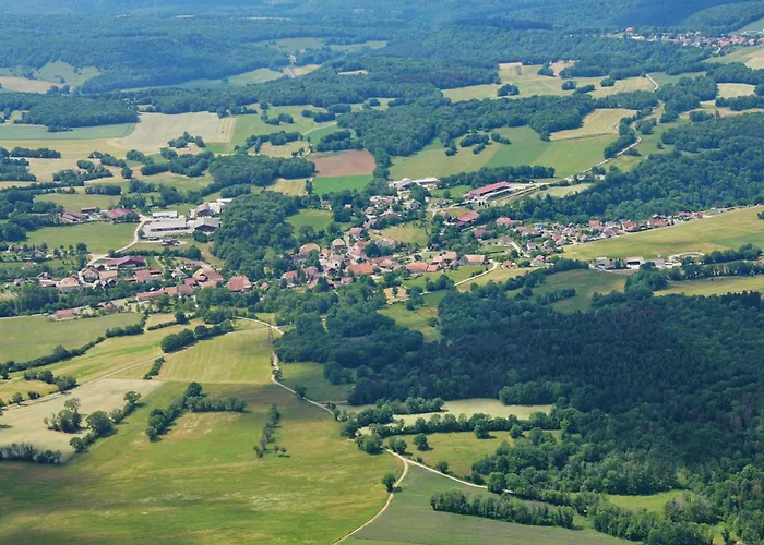 Le Champ Des Lys Otel Amancey fotoğrafı